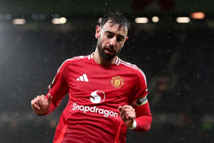 Bruno mắc sai lầm khiến MU mất lợi thế ở Europa League