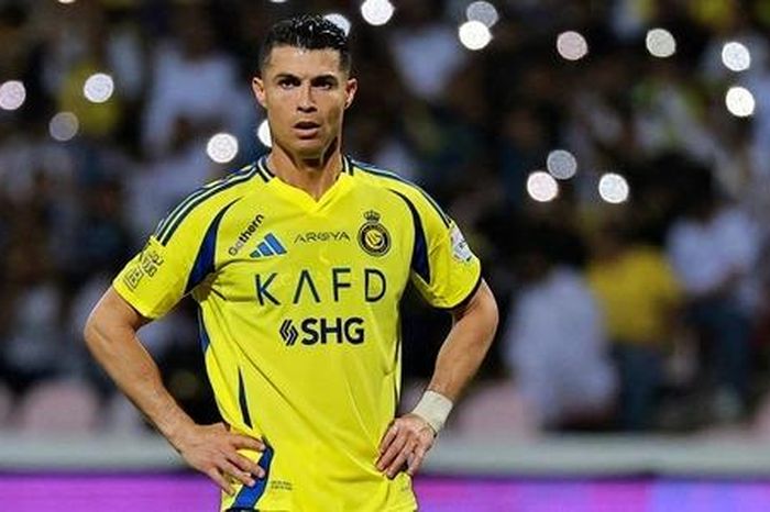 Đội bóng của Ronaldo chìm trong khủng hoảng