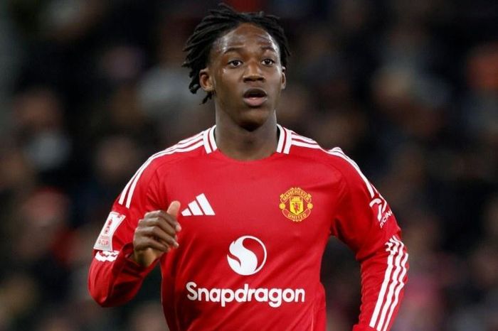 Mainoo 'dọa' Man Utd