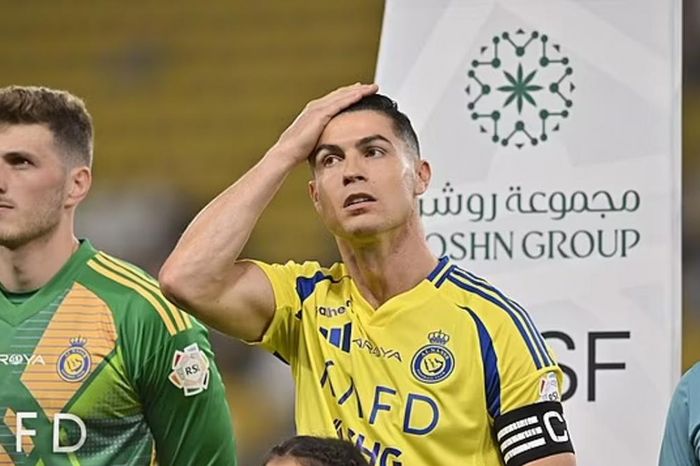 Hành động bất ngờ của Ronaldo với CĐV trong ngày Al Nassr không thắng