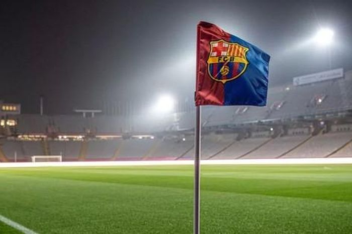 Thành viên CLB qua đời, trận đấu của Barca bị hoãn