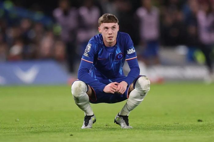 Cole Palmer mất kỷ lục Premier League, Chelsea vẫn vui
