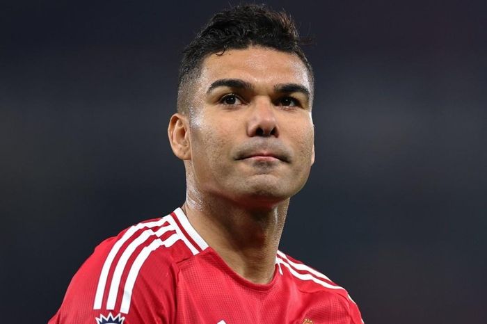 Casemiro gây bất ngờ