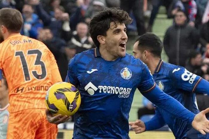 La Liga: Atletico thua ngược, Real Madrid giành chiến thắng