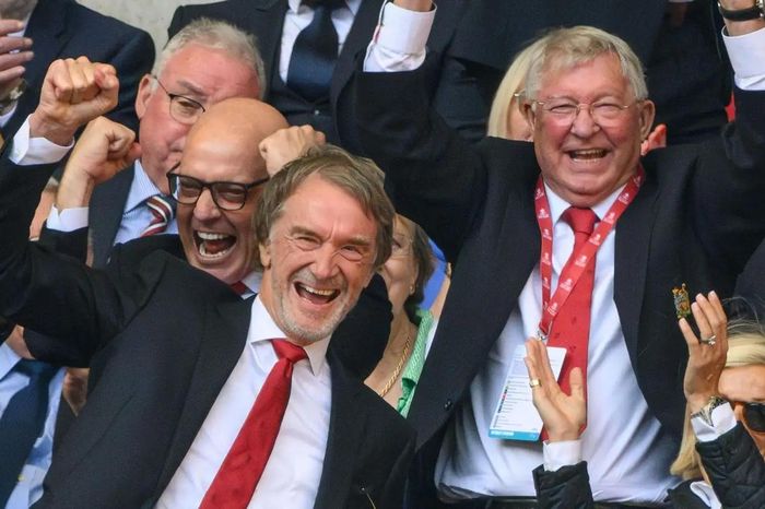 Câu nói trước khi Sir Alex bị cắt hợp đồng đại sứ ở MU
