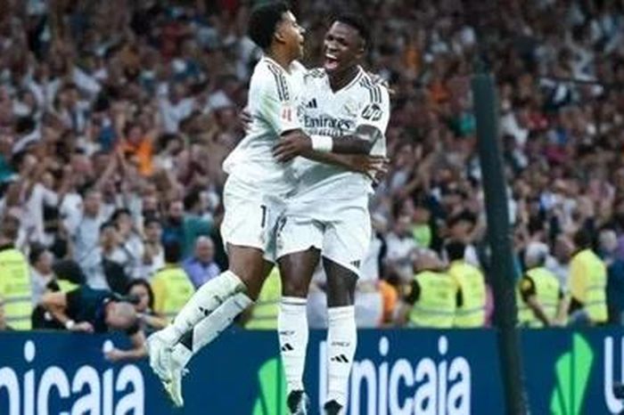 Real Madrid lo lắng thể lực hàng tấn công trước trận Atletico Madrid