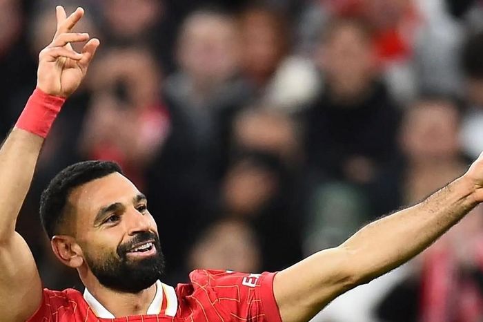 Salah hẹn ký với Barca, yêu cầu lương khiến sếp bự tối mặt