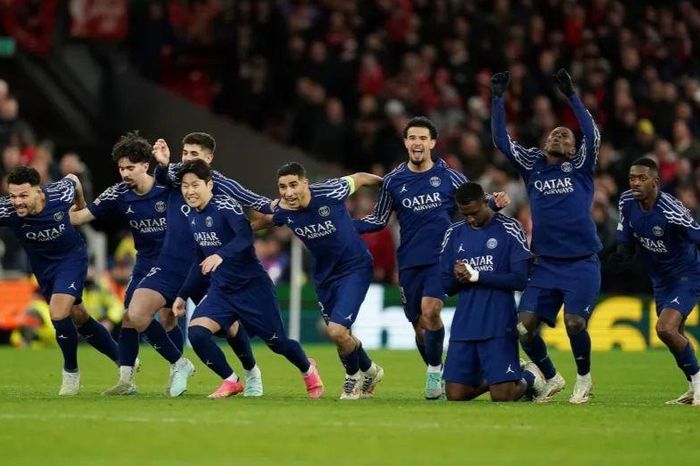 PSG ngược dòng loại Liverpool khỏi Champions League