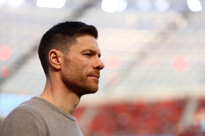 Chờ nước đi táo bạo của Xabi Alonso