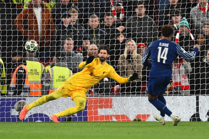 Chiêu trò chưa từng thấy khi PSG hạ Liverpool