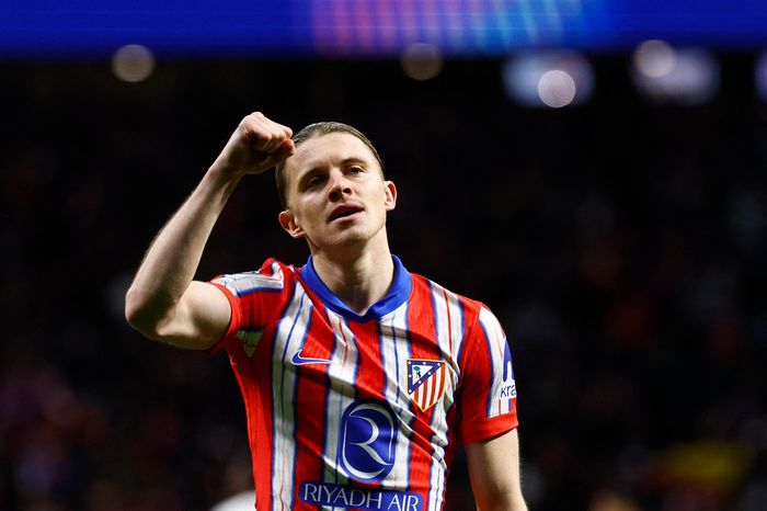 Gallagher đi vào lịch sử Champions League