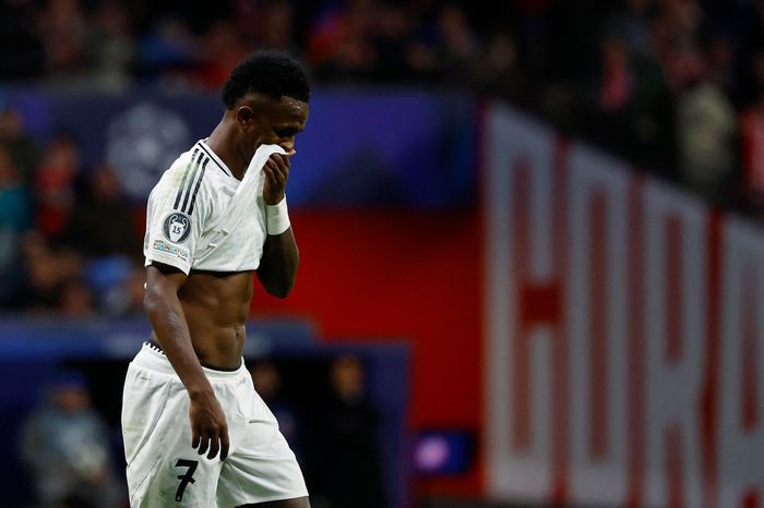 Vinicius chế nhạo CĐV Atletico Madrid