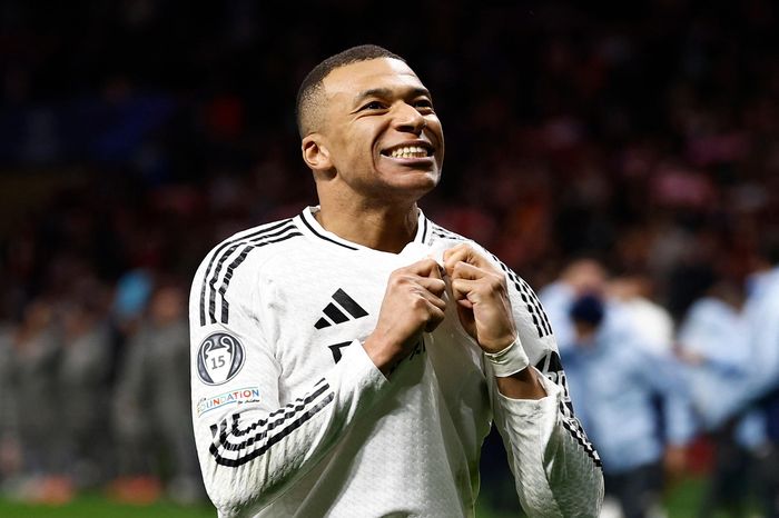 Mbappe kết thúc vở kịch xà phòng ở tuyển Pháp