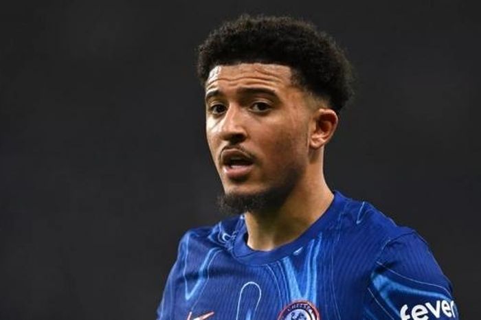 Chấp nhận bị phạt, Chelsea gửi trả Sancho cho MU