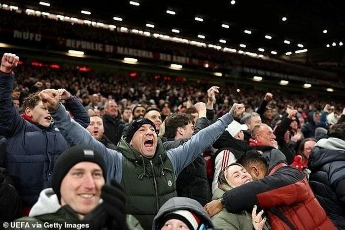 Bruno Fernandes ghi hat-trick, Man United vào tứ kết Europa League