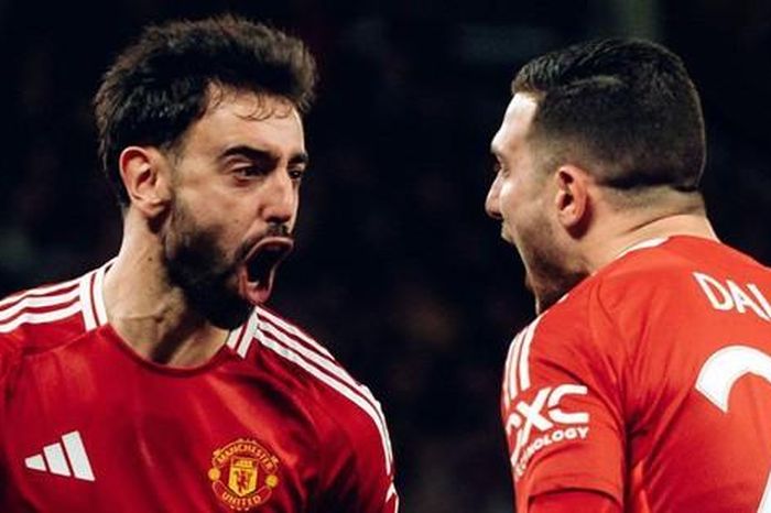 Bruno Fernandes lập hat-trick, MU thắng trận tưng bừng nhất Cúp C2 châu Âu