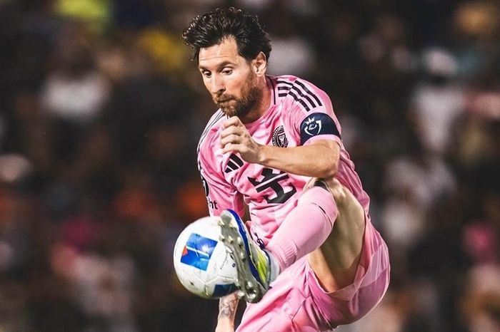 Messi đưa Inter Miami vào tứ kết CONCACAF Champions Cup