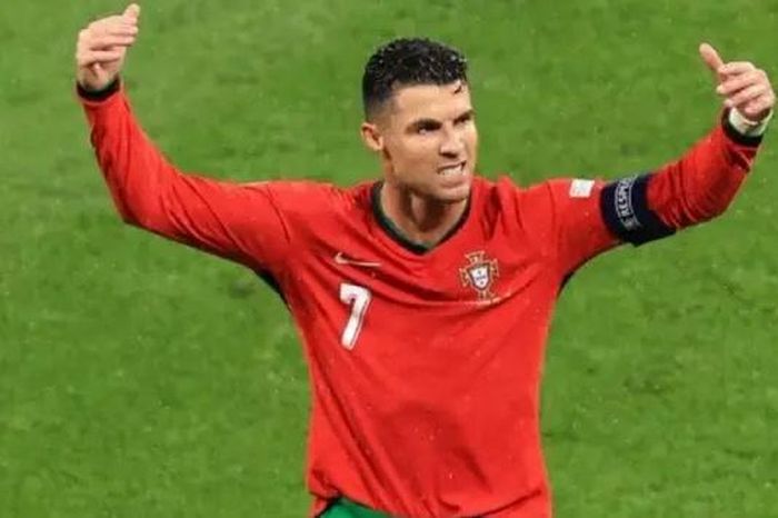Ronaldo 40 tuổi vẫn được triệu tập lên tuyển Bồ Đào Nha