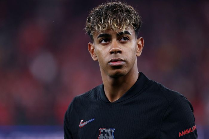 Barca và Mendes 'căng não' trong vụ Yamal