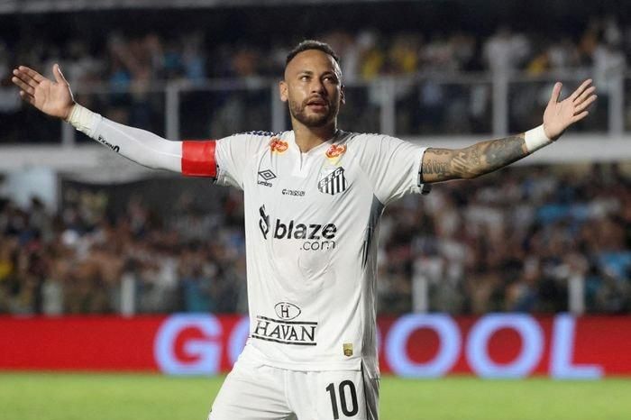 Cơ hội trở lại châu Âu của Neymar