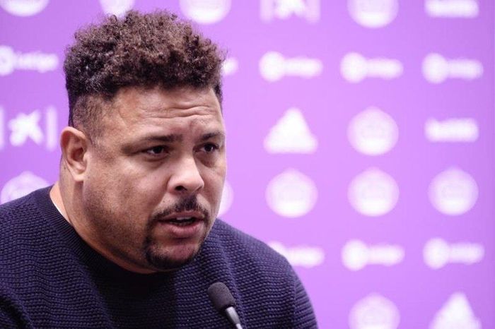 Ronaldo 'béo' đối mặt sóng gió