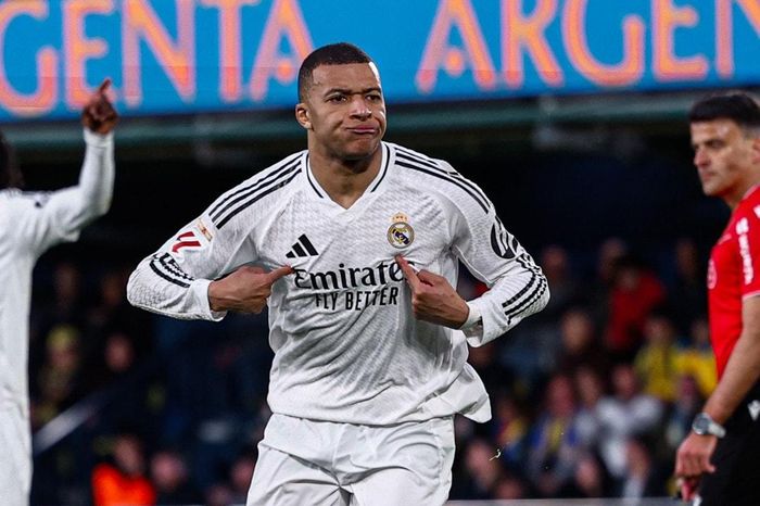 Hạ Villarreal, Real Madrid chiếm ngôi đầu La Liga