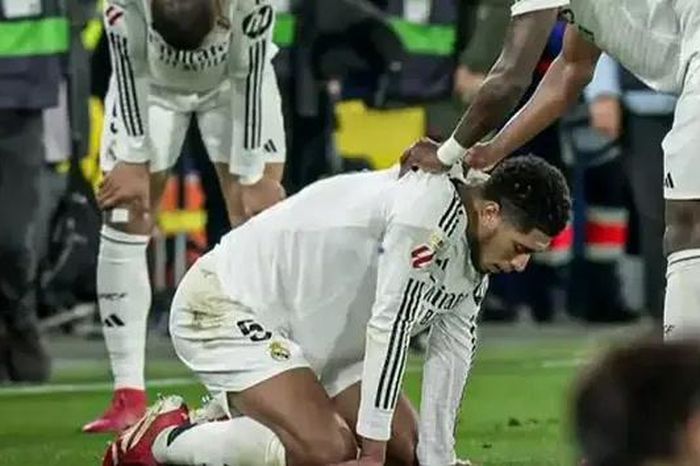 Mbappe và Bellingham kiệt sức, ngã gục xuống sân