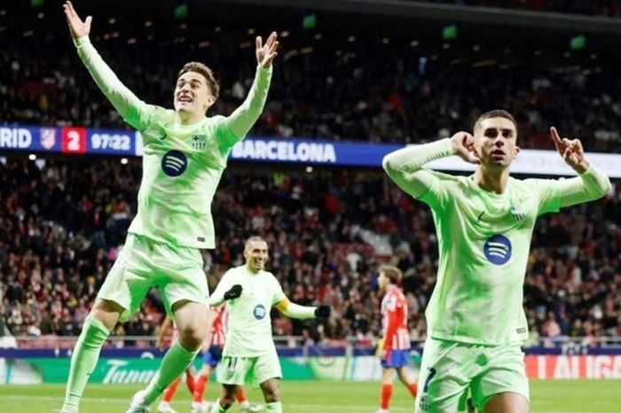 Ngược dòng khó tin trước Atletico, Barca giành lại ngôi đầu