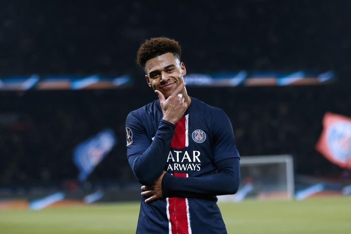 Man City vung tiền mua viên ngọc Doue của PSG
