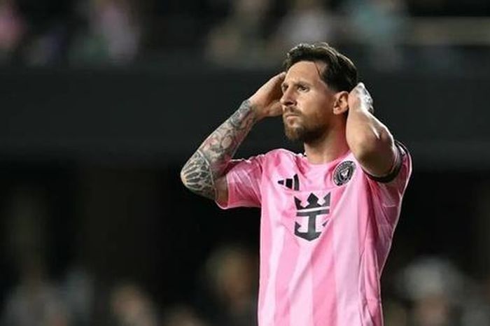 Phản ứng của Messi khi bỏ lỡ đại chiến với Brazil và Uruguay