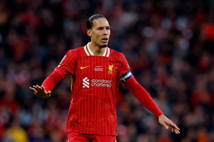 PSG lên tiếng về cuộc trò chuyện với Van Dijk