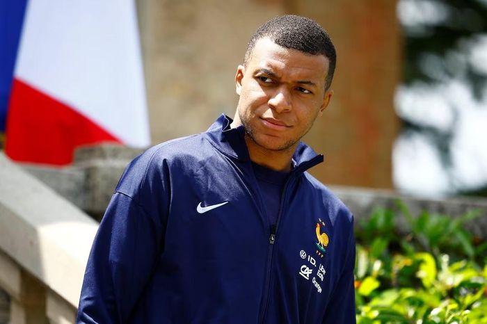 Mbappé gây ấn tượng mạnh trong ngày trở lại tuyển Pháp