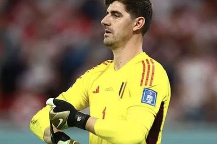Thủ môn Courtois mong được tha thứ vụ tẩy chay tuyển Bỉ