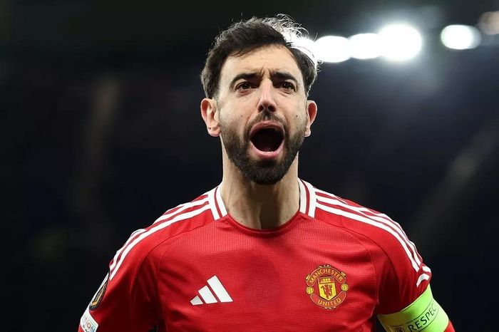 Bruno Fernandes tiết lộ mục tiêu vượt qua 2 huyền thoại MU