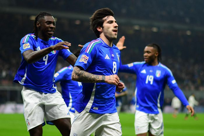 Italy thua ngược Đức