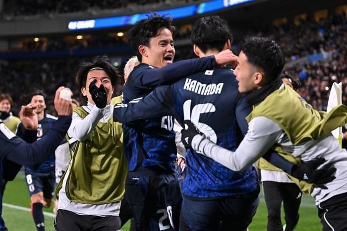Nhật Bản giành vé đầu tiên của châu Á dự World Cup 2026