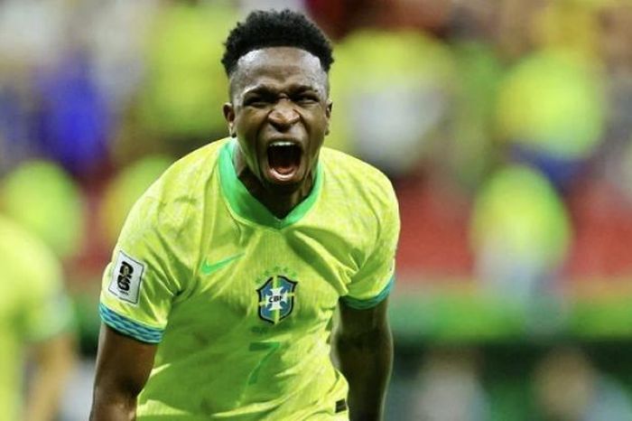 Vinicius ghi siêu phẩm, Brazil thắng kịch tính Colombia