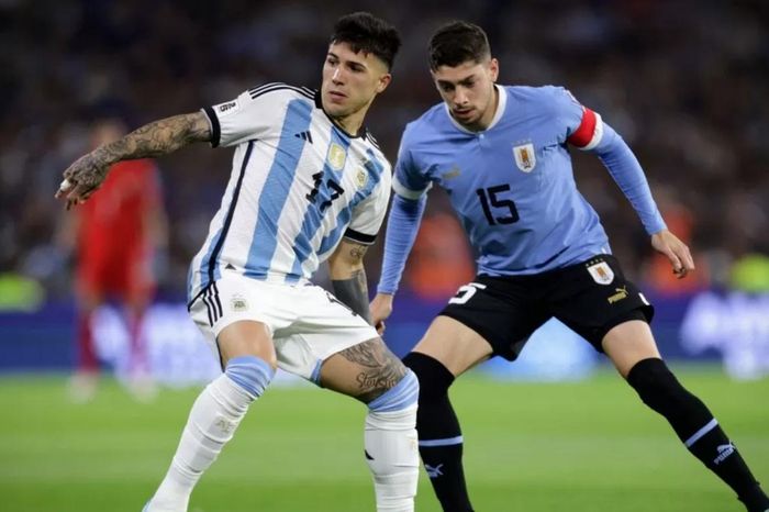 Uruguay - Argentina: Chuyến đi giông bão của nhà ĐKVĐ thế giới