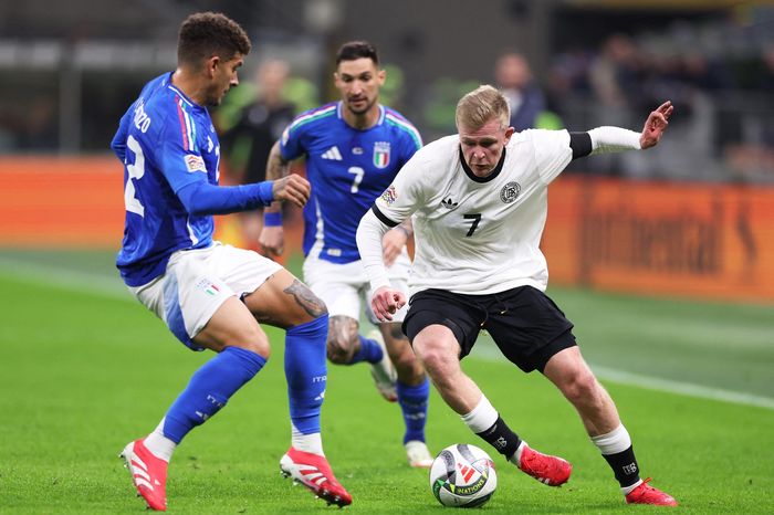 MU nhắm chân sút mới nổi của Bundesliga