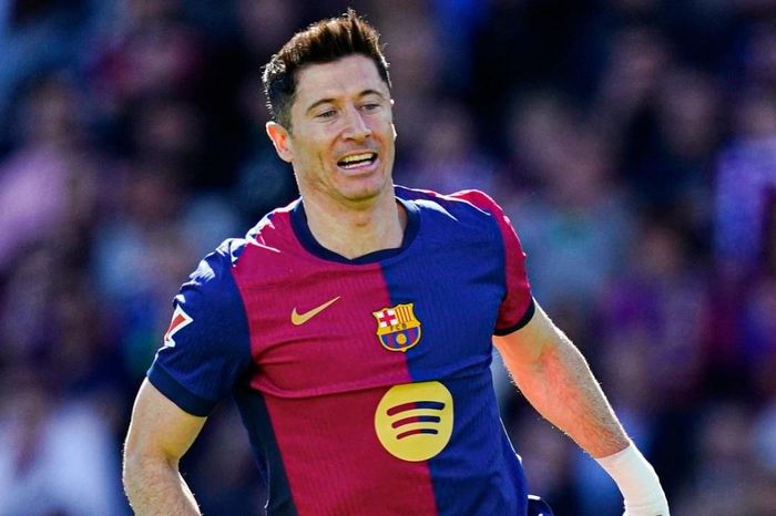 Barca giữ vững ngôi đầu La Liga
