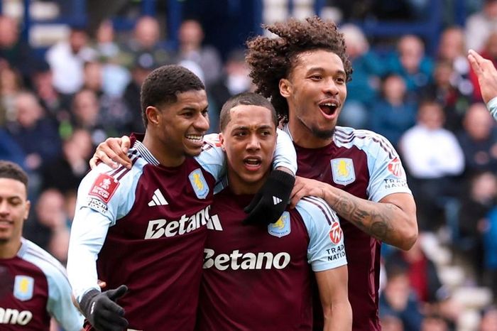Rashford rực sáng đưa Aston Villa vào bán kết FA Cup