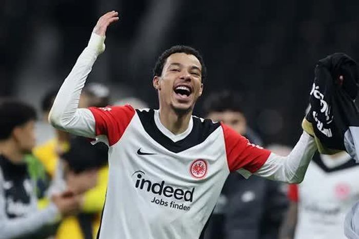 'Sát thủ vòng cấm' người Pháp ngó lơ Arsenal và Liverpool, 'tỏ tình' với Man Utd