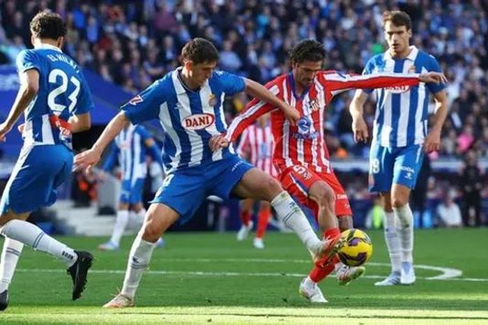 Atletico Madrid hụt hơi trên đường đua vô địch