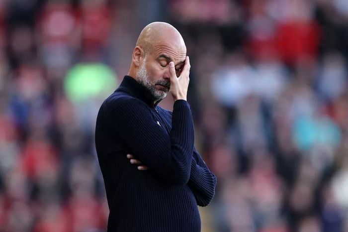 Pep Guardiola bị cấm chỉ đạo cho Man City