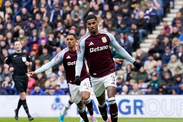 Rashford đưa Aston Villa vào bán kết Cup FA
