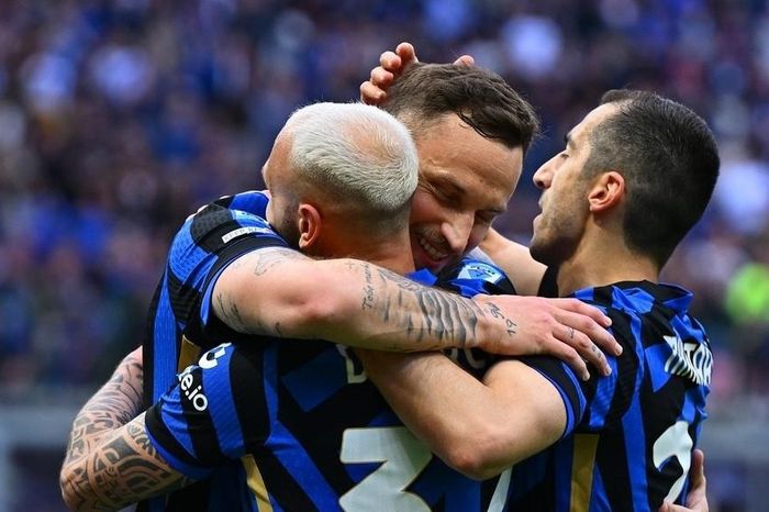 Inter Milan thắng nghẹt thở Udinese, giữ ngôi đầu Serie A