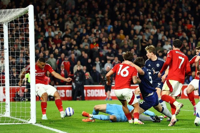 MU thất bại, Arsenal nhọc nhằn giành 3 điểm