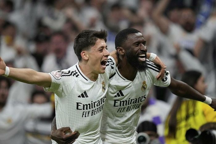 Real Madrid giành vé vào chung kết Cúp nhà vua Tây Ban Nha