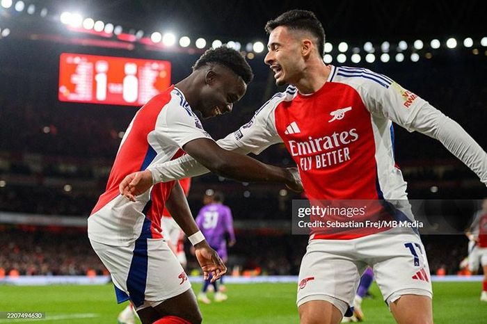 Saka trở lại, Arsenal thắng nhẹ Fulham