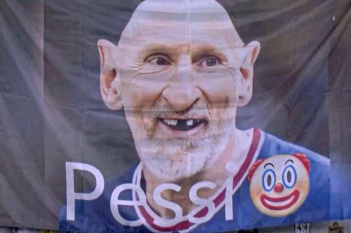 Messi bị xúc phạm